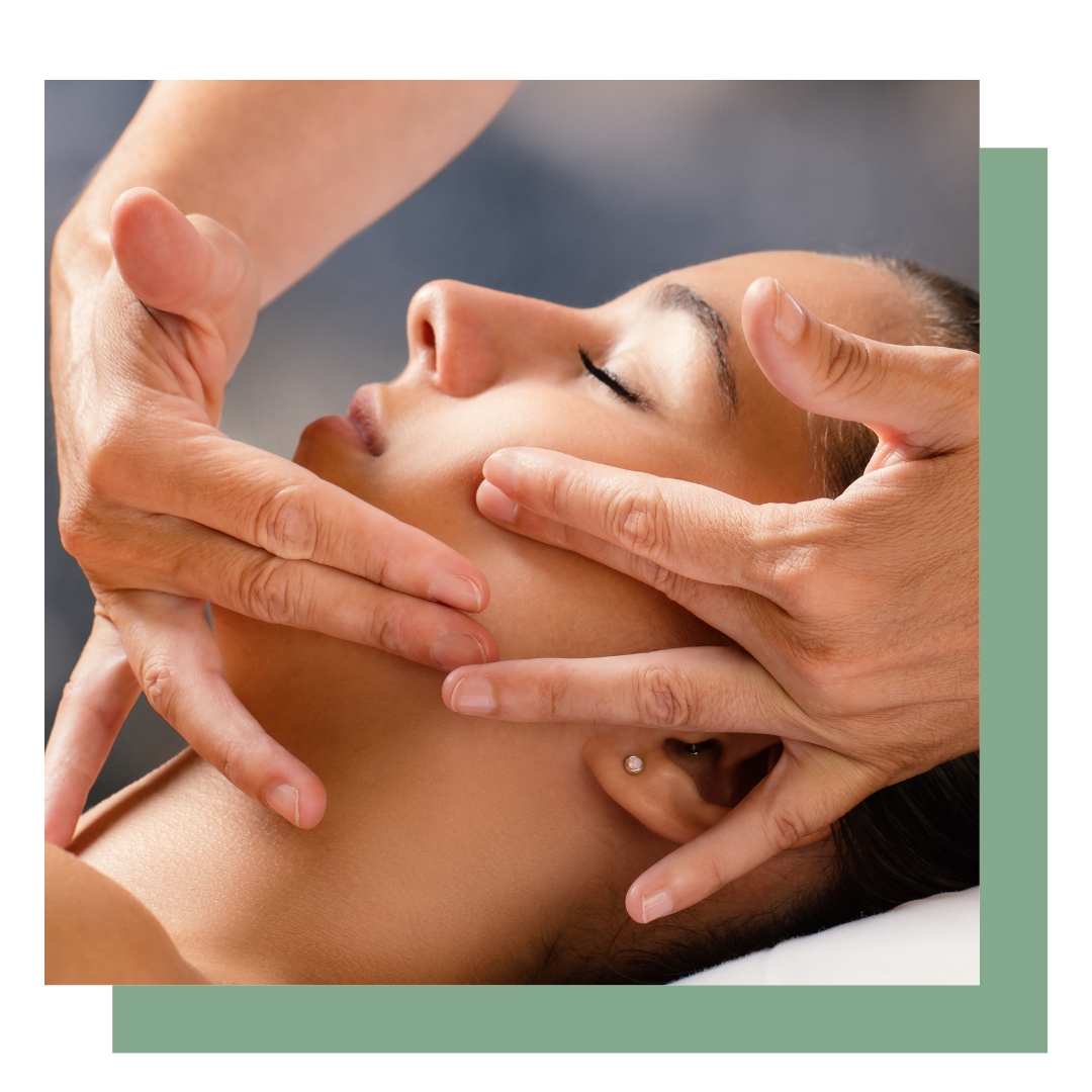 Massage liftant du visage type kobido, Uzes Pont du Gard